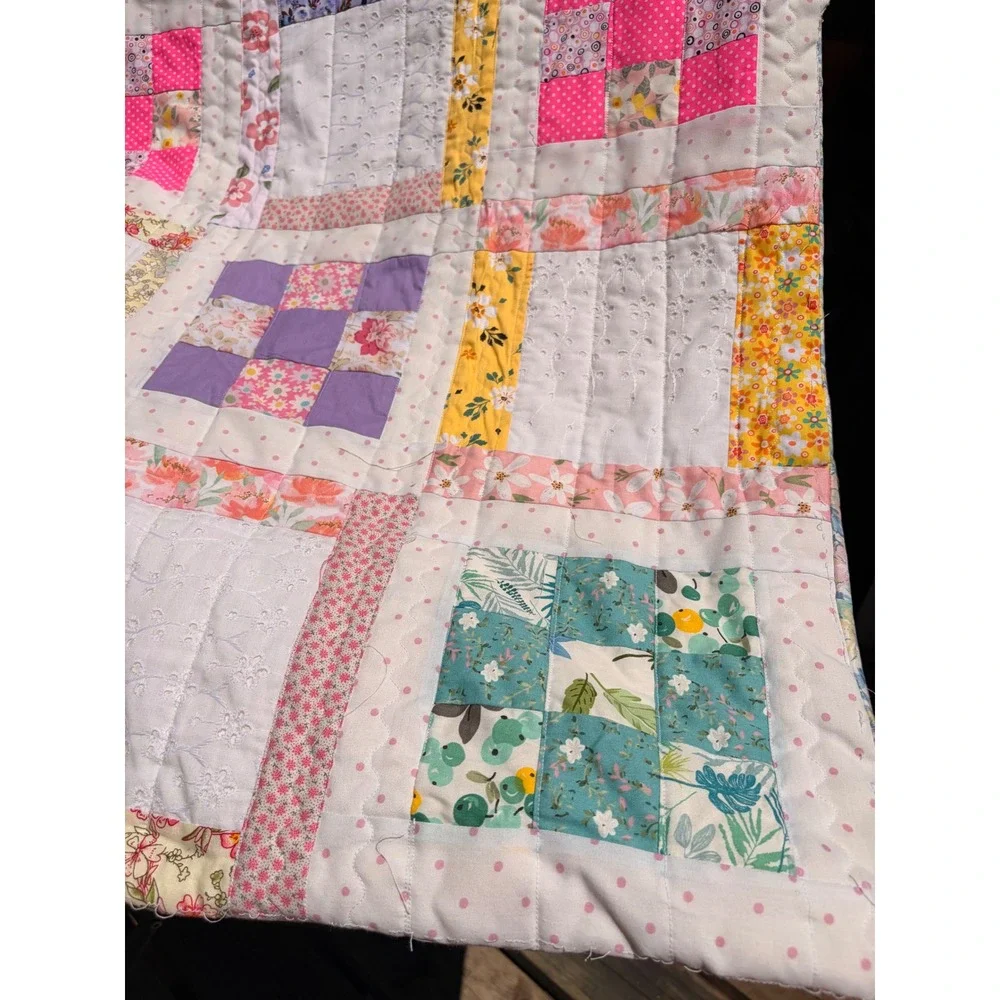Handmade Cotton Patchwork Quilt Eyelet Squares Floral Baby Throw Bed Scarf 37x35